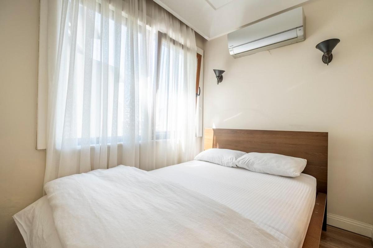 Spacious Apartment, 1-min To Taksim Square Istanbul